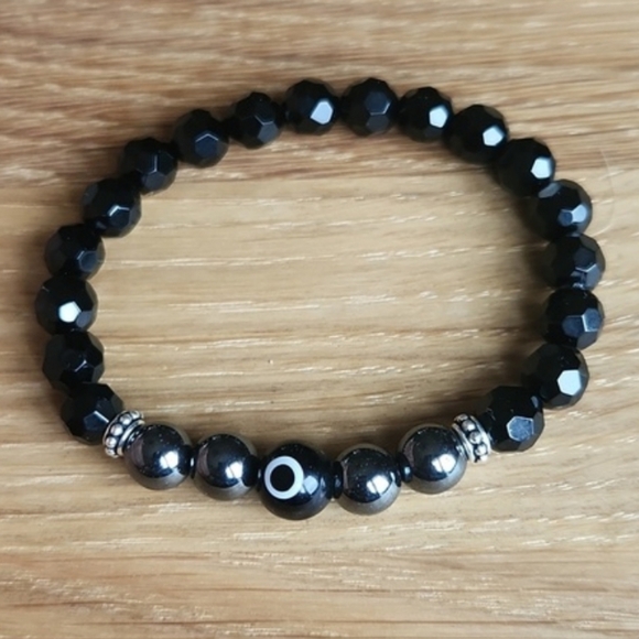 SOLD Black Onyx, Hematite & Black Evil Eye Beads Bracelet - Picture 6 of 11